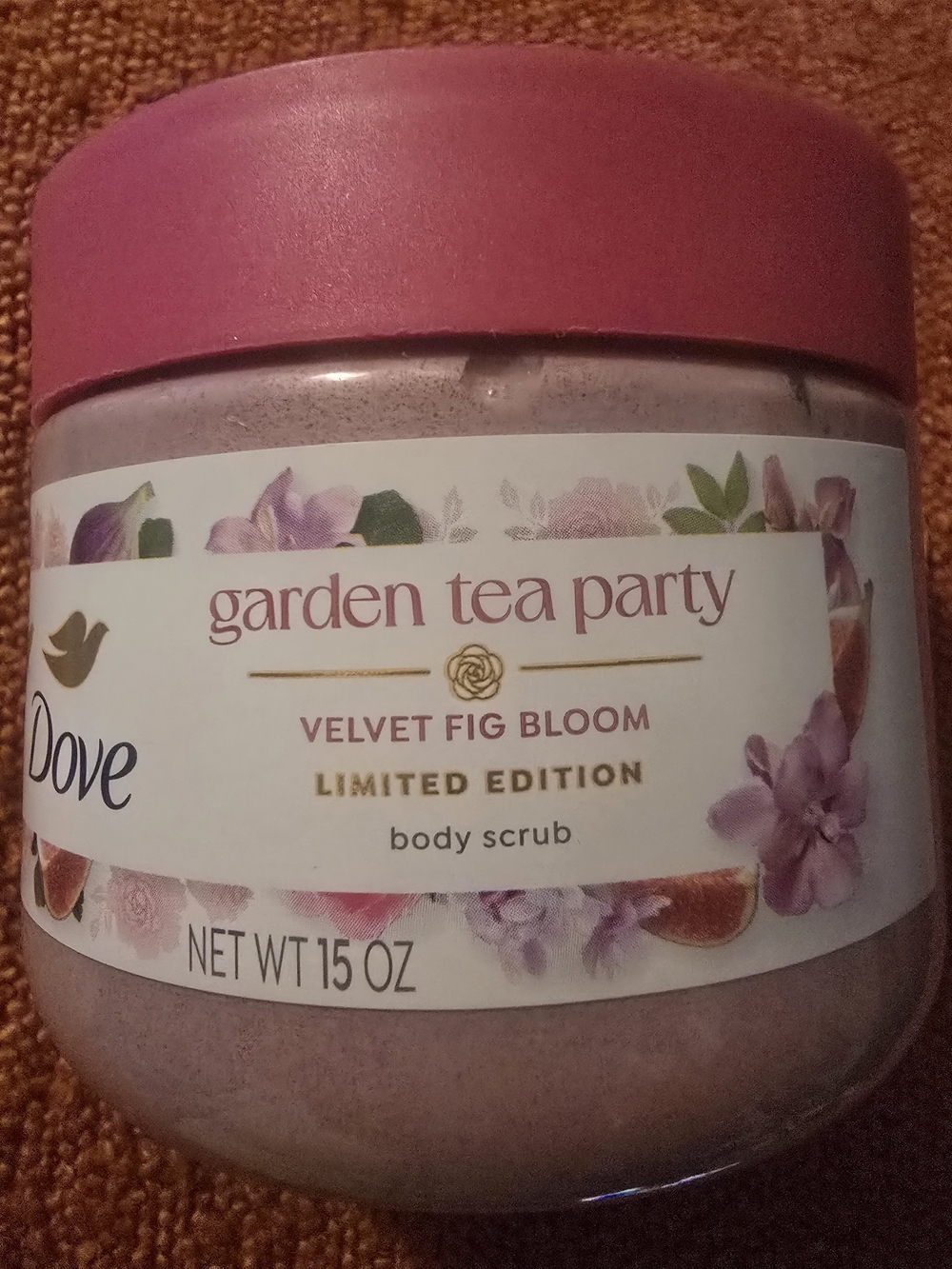 Dove Garden Tea Party Velvet Fig Bloom Body Scrub - Pink